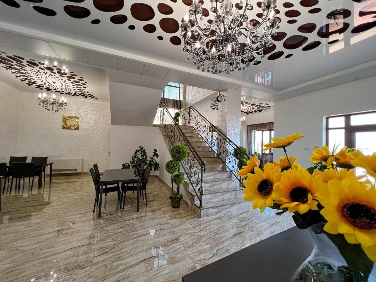 Motel Infinit Târgu Jiu المظهر الخارجي الصورة
