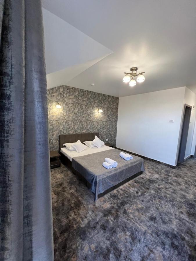 Motel Infinit Târgu Jiu المظهر الخارجي الصورة