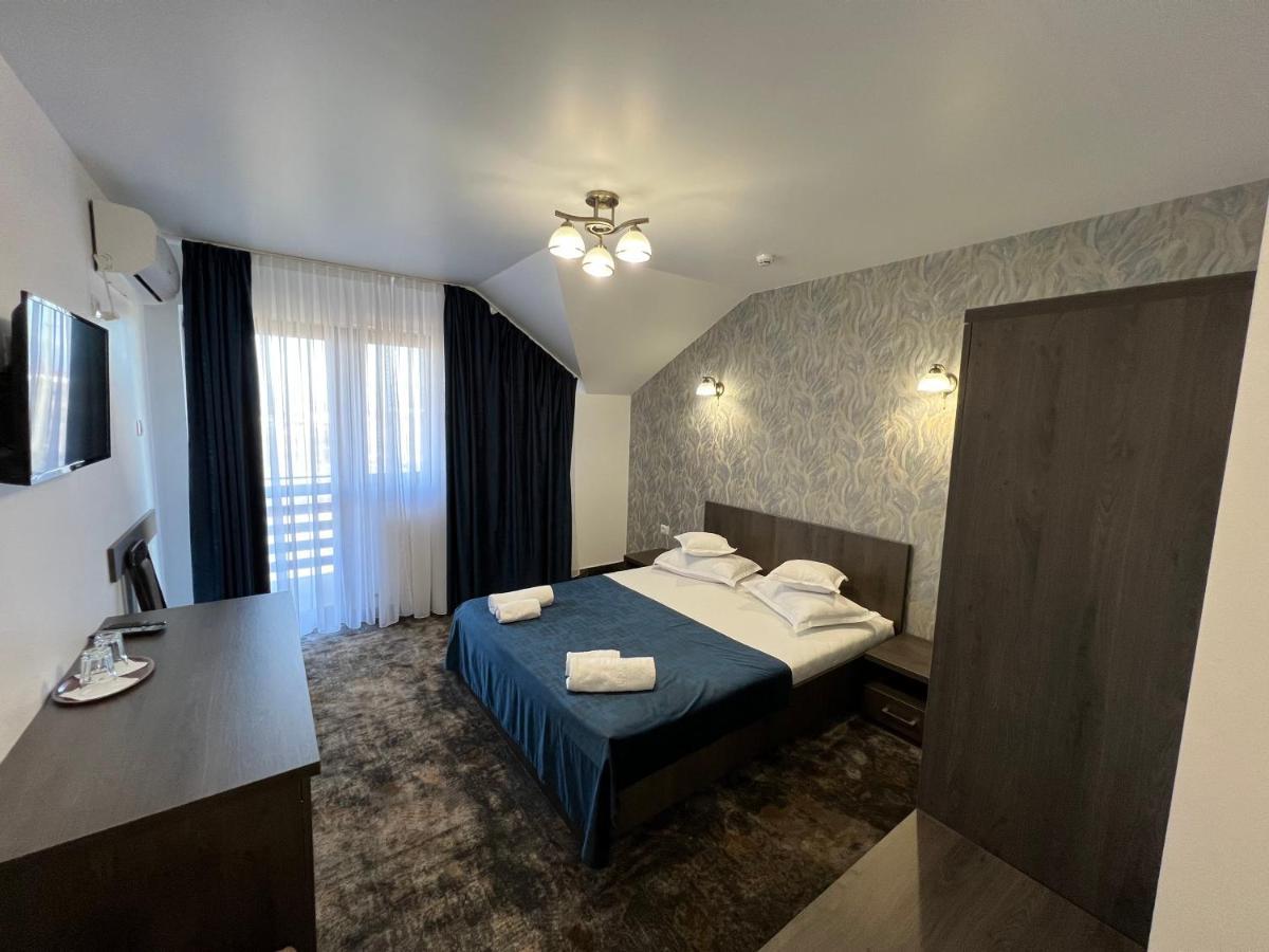 Motel Infinit Târgu Jiu المظهر الخارجي الصورة