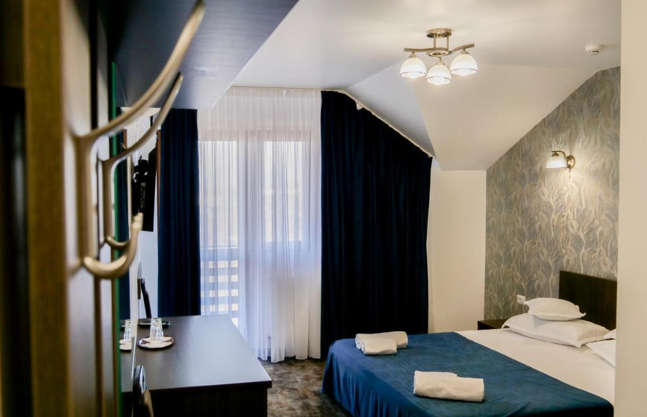 Motel Infinit Târgu Jiu المظهر الخارجي الصورة