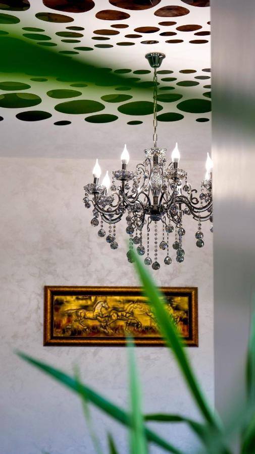 Motel Infinit Târgu Jiu المظهر الخارجي الصورة